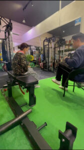 Uさんトレーニング風景腸腰筋強化トレーニング