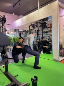 Mさんトレーニング風景ワイドスクワット