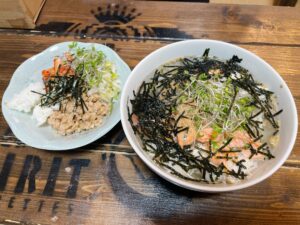 イチの朝食　減量お茶漬けと最強納豆小鉢