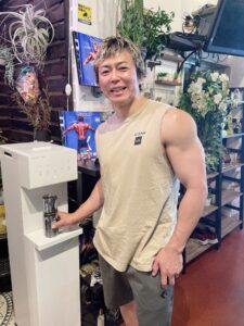 サニクリーンのウォーターサーバーを導入した那覇市のパーソナルジム イチの店内
