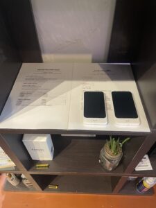 外国人利用客対応のためのAI音声翻訳機ポケトーク（POCKETALK）