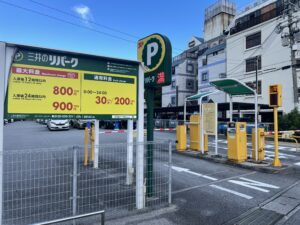 那覇市東町のパーソナルジム イチ直結の専用屋内無料駐車場